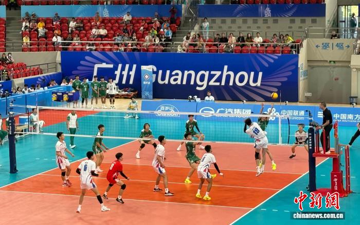 粤港澳全运会男排U18首日：B组山东队横扫山西队