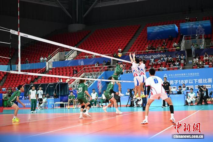 粤港澳全运会男排U18首日：B组山东队横扫山西队