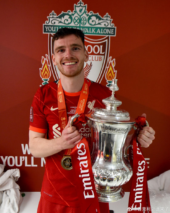 苏格兰左后卫即将离队引发利物浦球迷热议