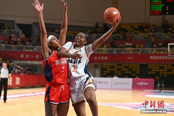 陕西榆林天泽在主场以92-81击败石家庄英励，结束